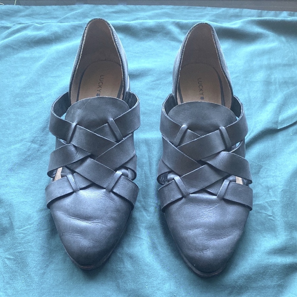 Lucky Brand Genuine Leather Preekah Flats